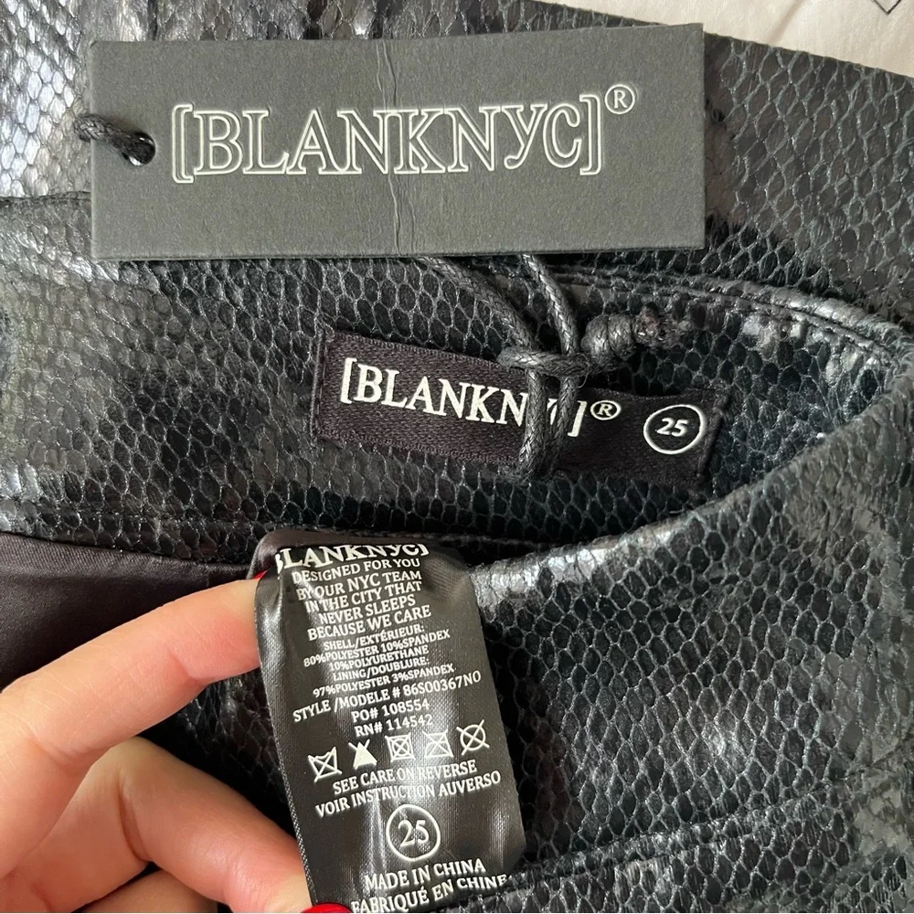Blank NYC Snakeskin Patent Faux Leather Mini Skirt Black Green 25